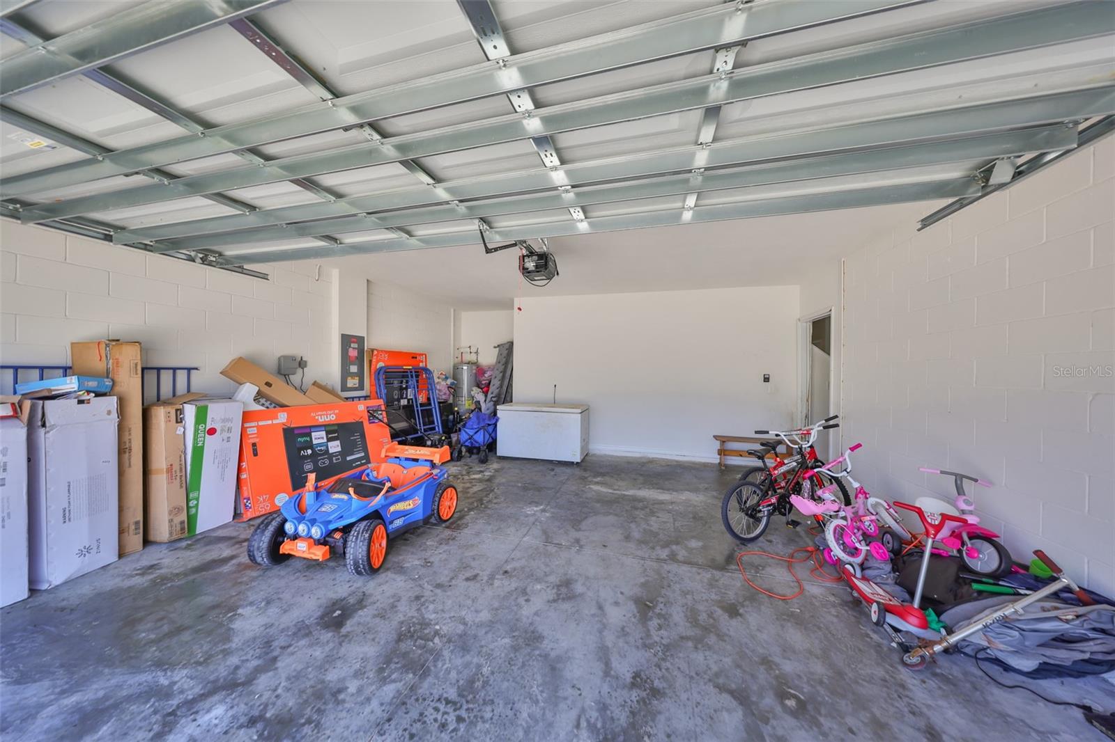 10967 Carlton Fields Dr Property Photo 24