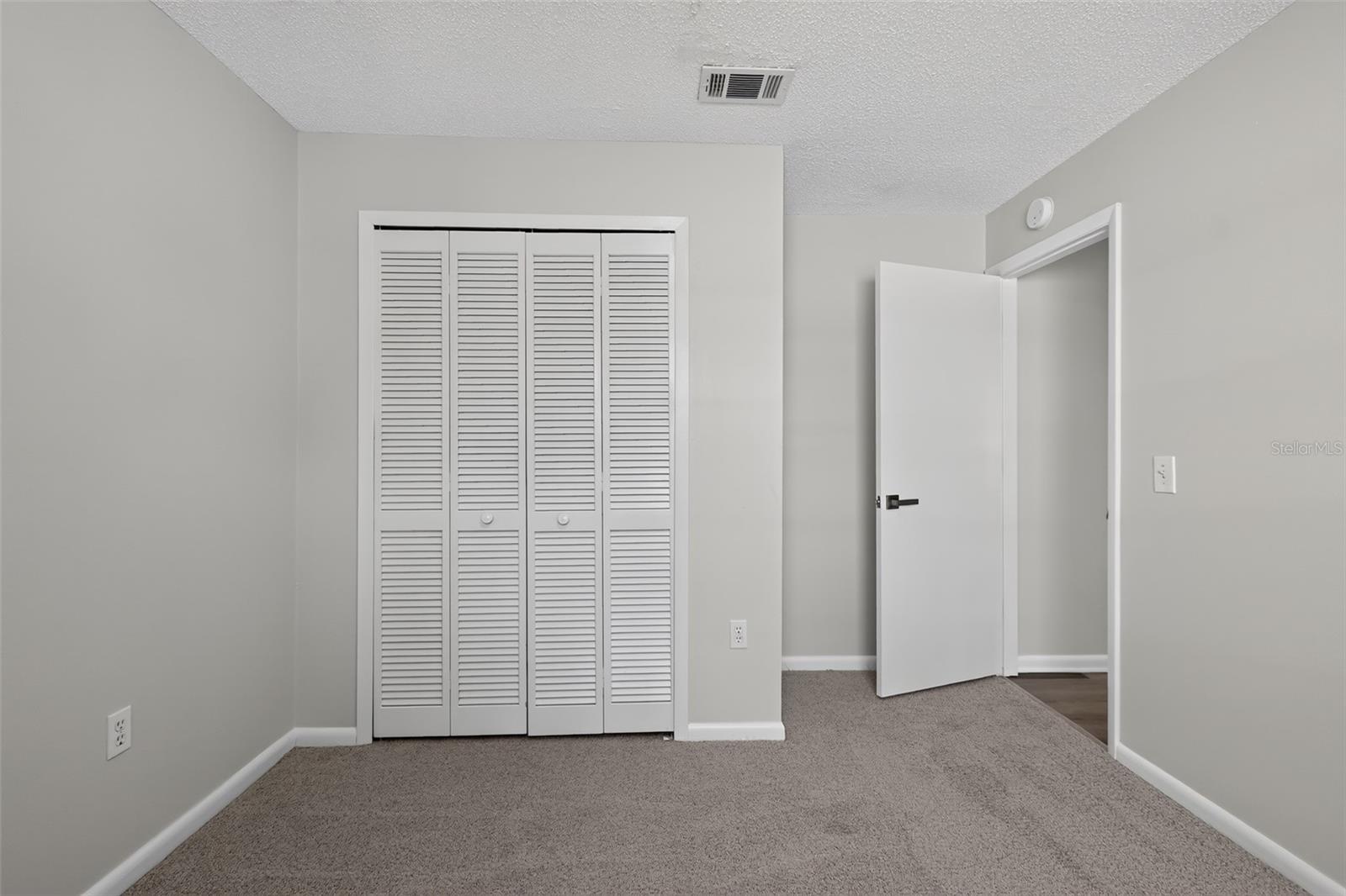 837 Westport Dr Property Photo 7