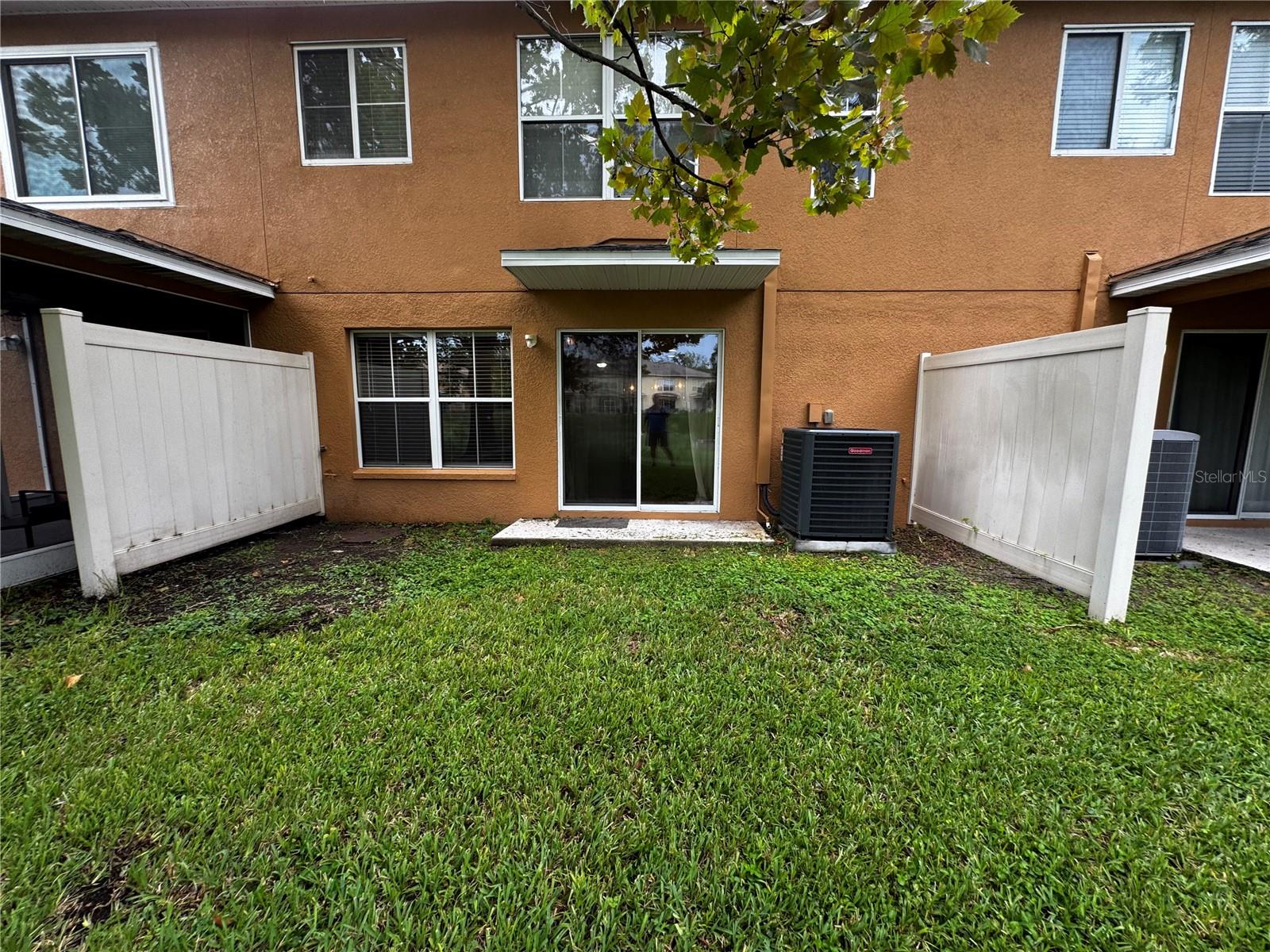 10851 Kensington Park Ave Property Photo 9