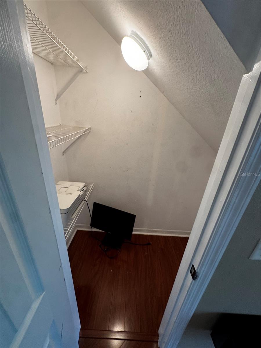 10851 Kensington Park Ave Property Photo 11