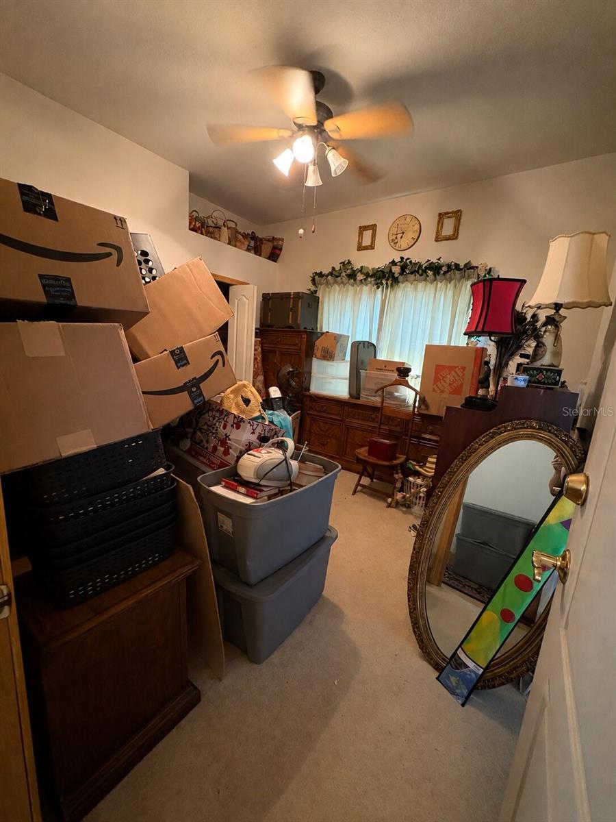 995 Weathersfield Dr Property Photo 11