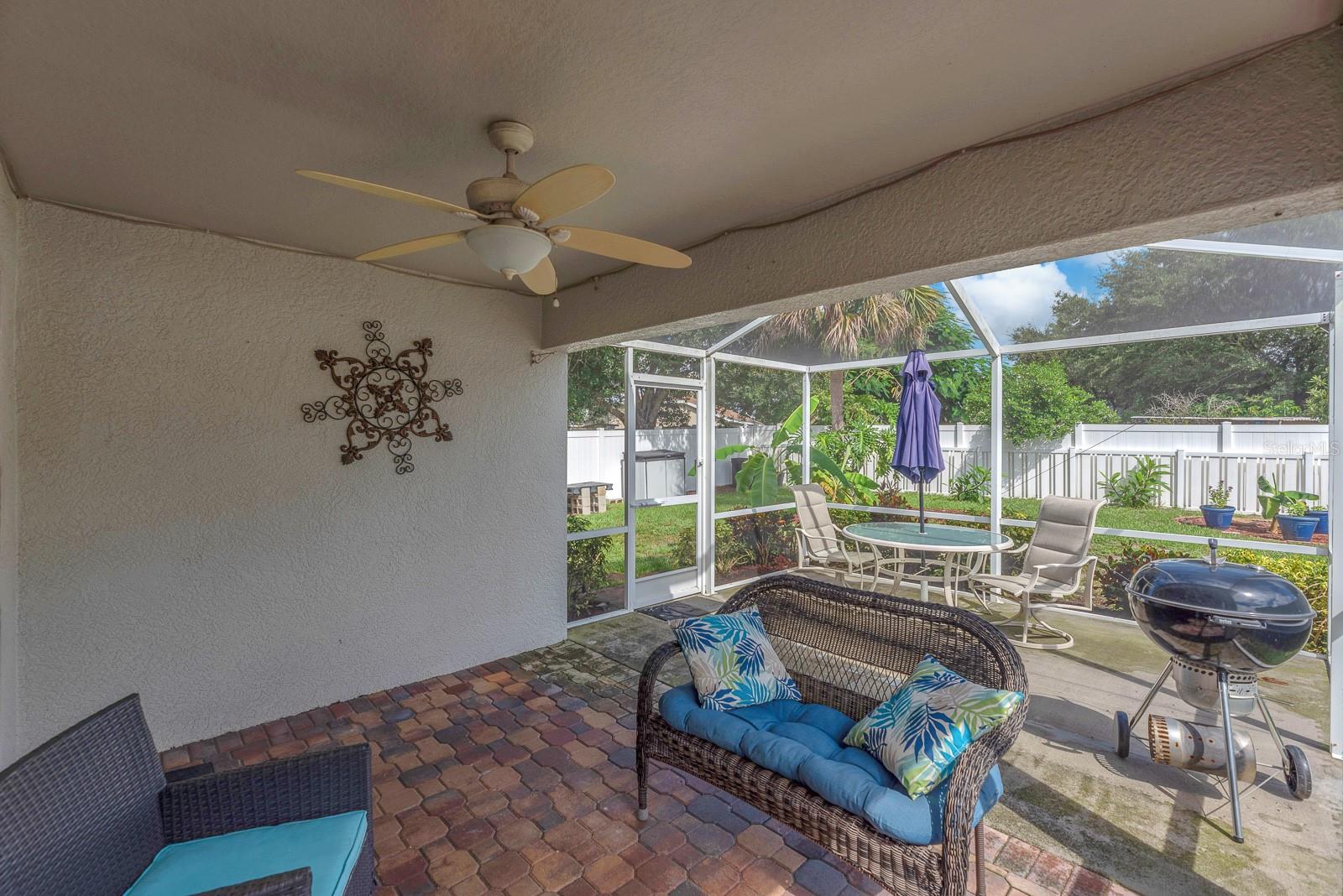 11433 Bay Gardens Loop Property Photo 3
