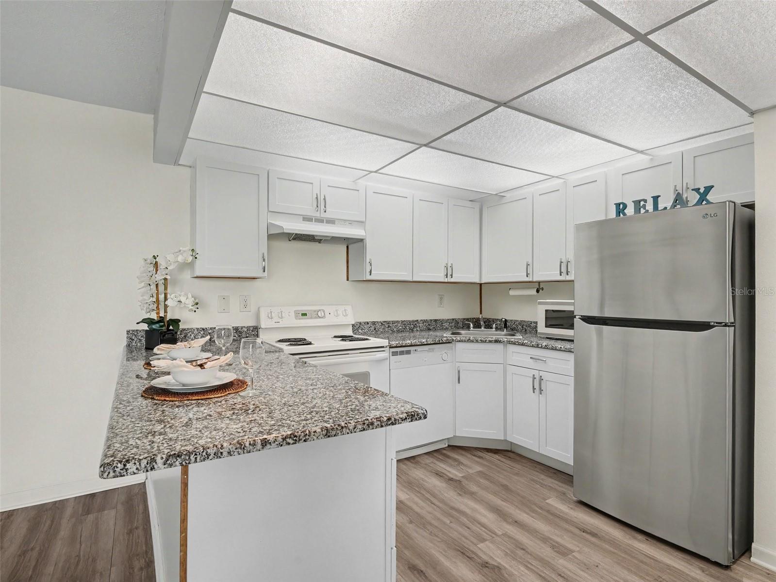 2300 Aaron St #208 Property Photo 1