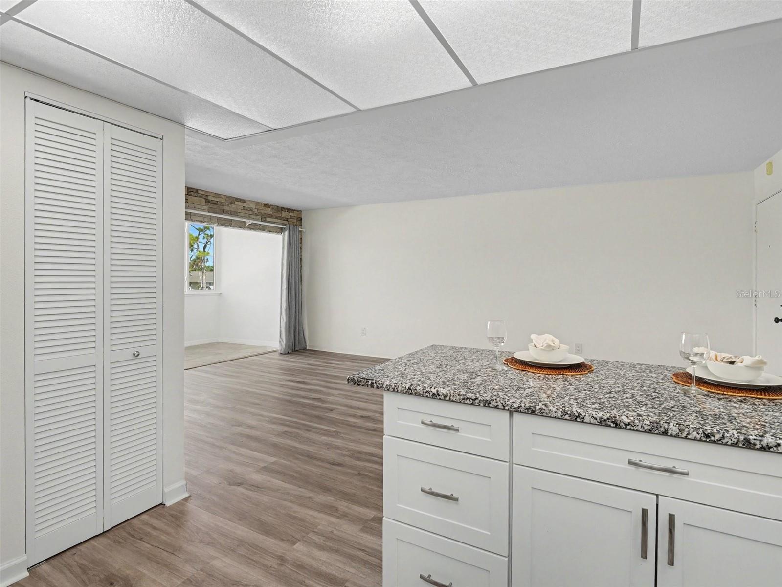 2300 Aaron St #208 Property Photo 8