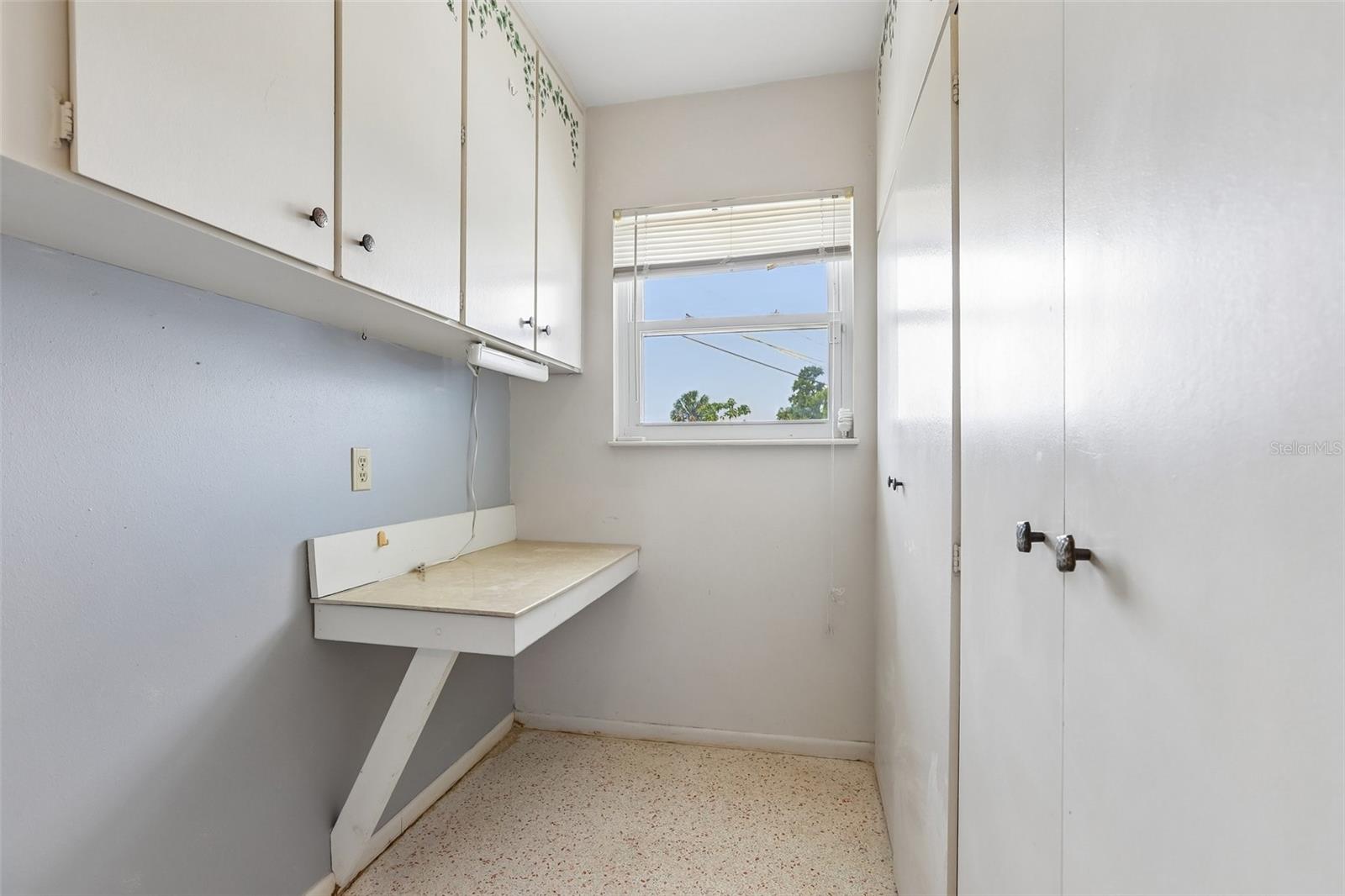 1001 La Jolla Ave Property Photo 40