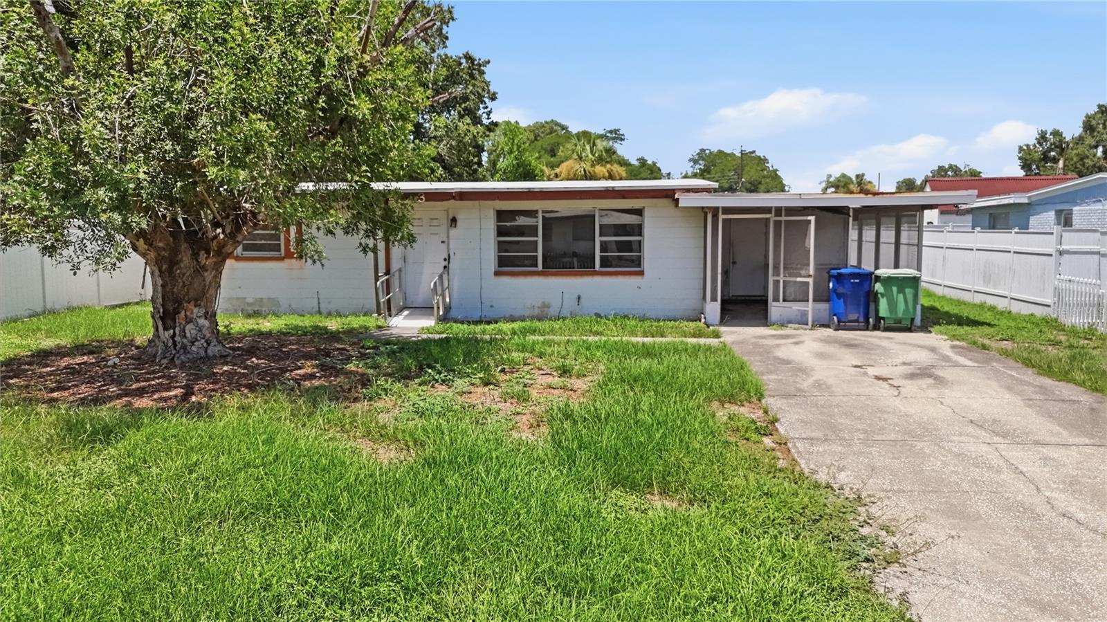 4003 W Montgomery Ter Property Photo 1