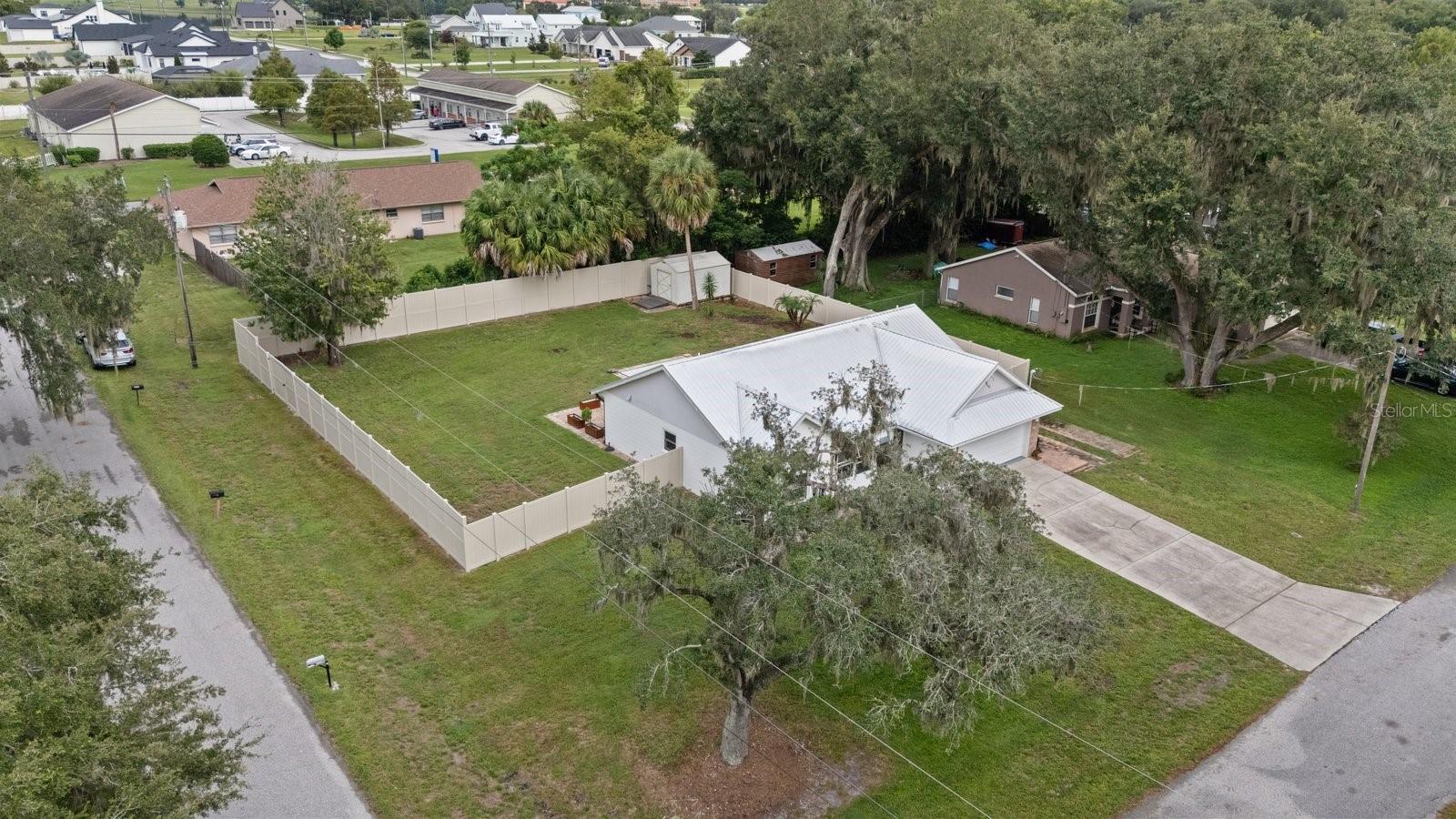 12630 Magnolia St Property Photo 44