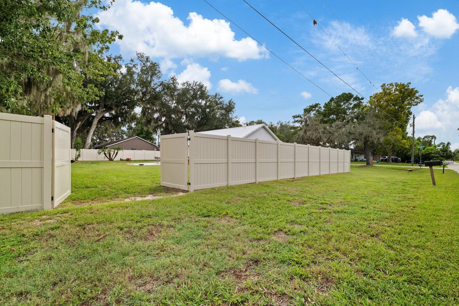 12630 Magnolia St Property Photo 45
