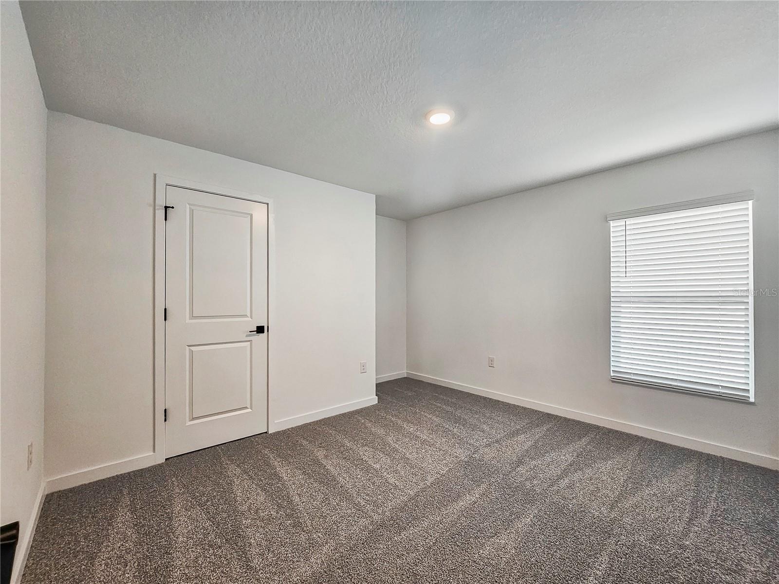 TB8542809 Property Photo 14