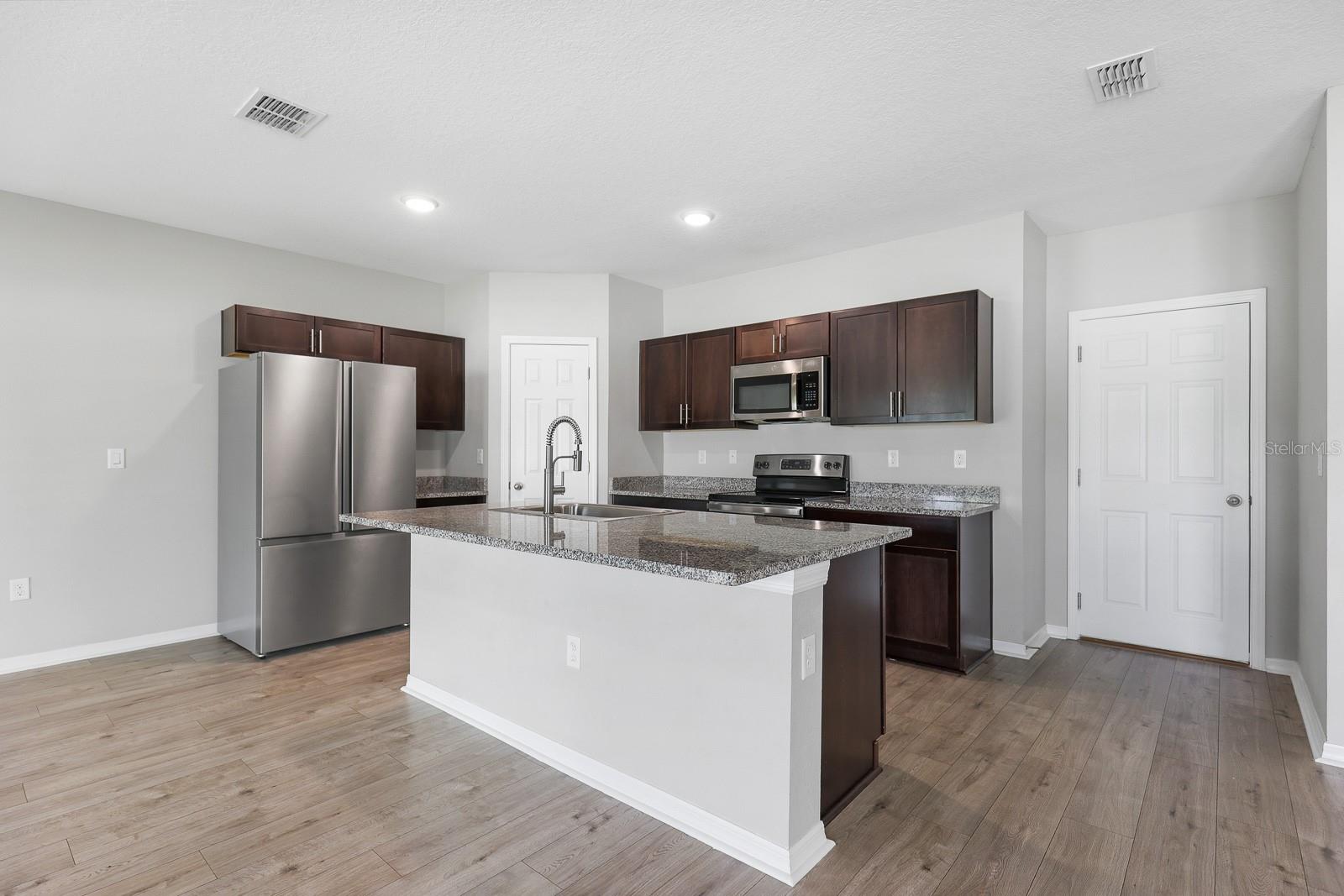 12894 French Market Dr Property Photo 9