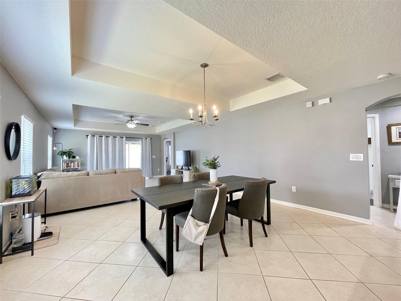 8227 Midnight Sun Ct Property Photo 3