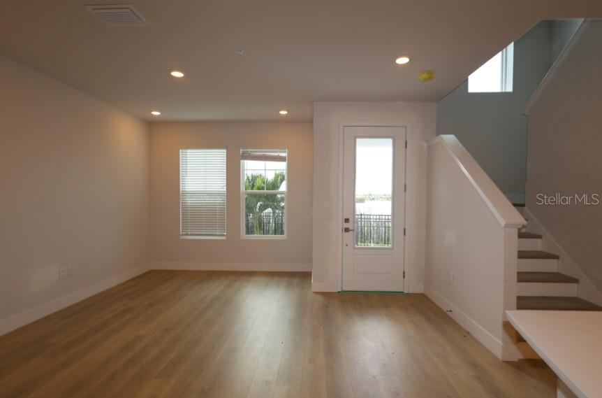 7207 Tideland Ln Property Photo 10