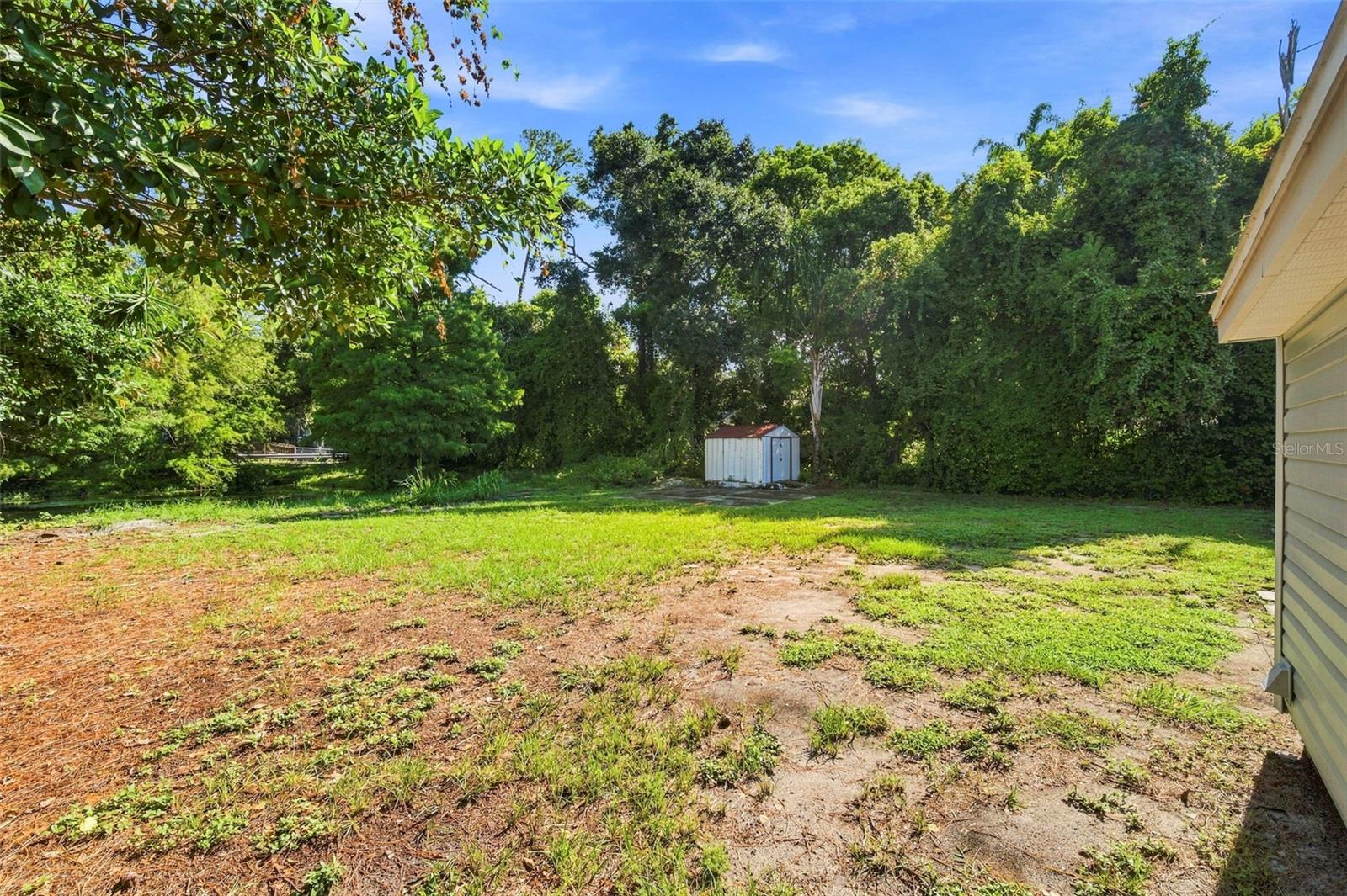 660 Dexter Dr Property Photo 24