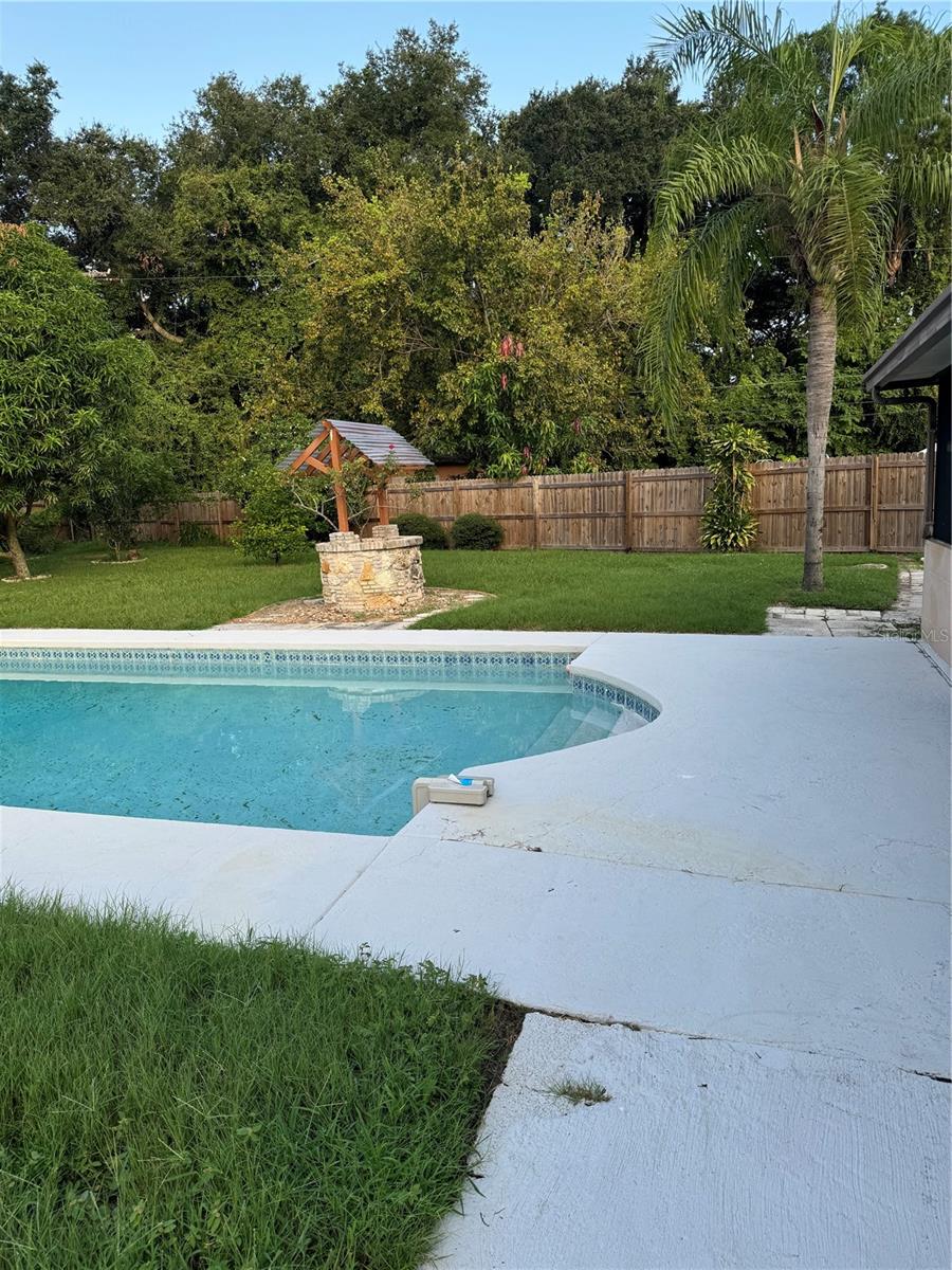 5608 Gateway Dr Property Photo 3