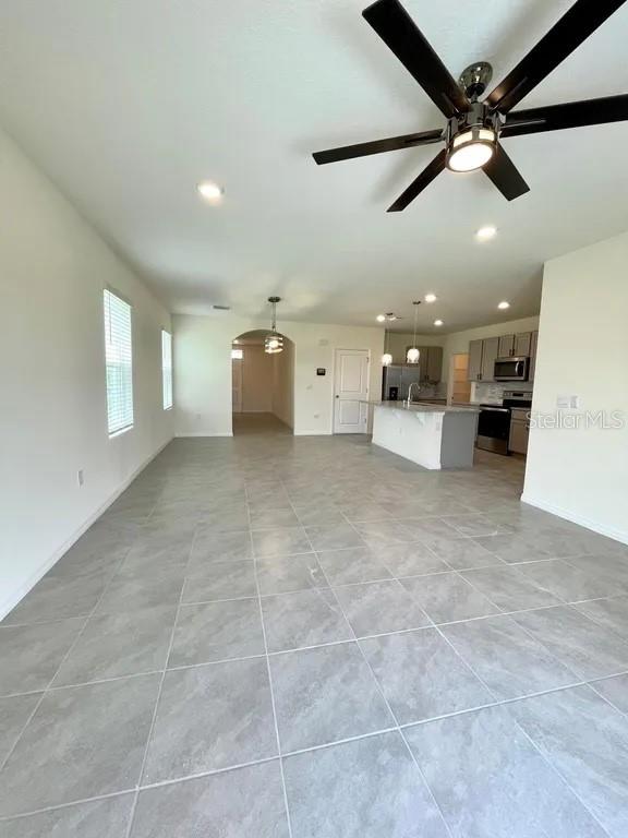 8358 Hardy Bay Loop Property Photo 3