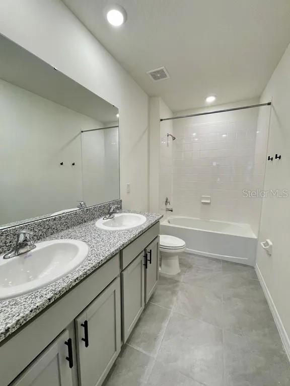 8358 Hardy Bay Loop Property Photo 18