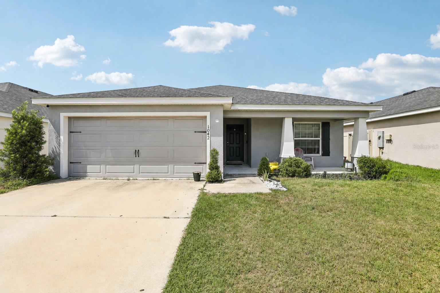 1042 CORSO DR