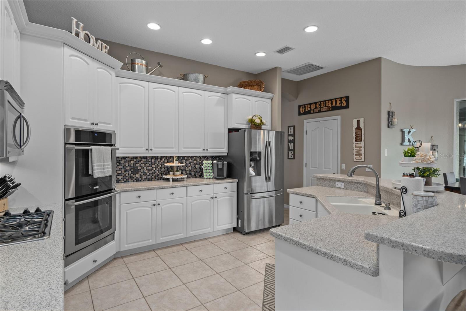 2313 Edelweiss Loop Property Photo 16