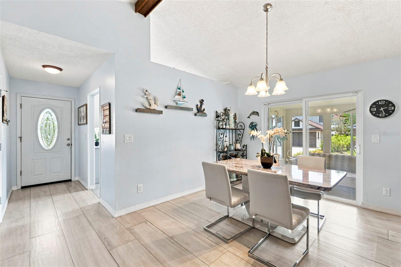 2234 Springflower Dr. Property Photo 17