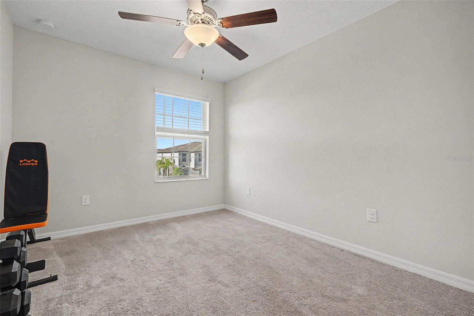 9706 Pembrooke Pines Dr Property Photo 25