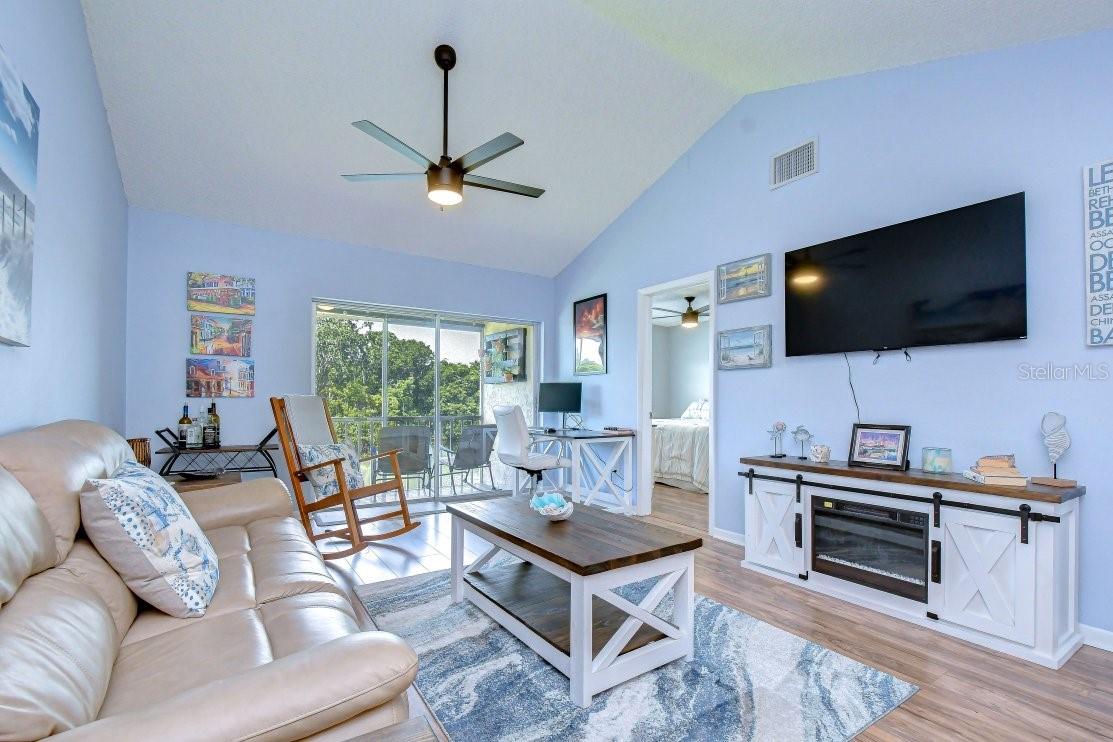4925 Myrtle Oak Dr #25 Property Photo 3