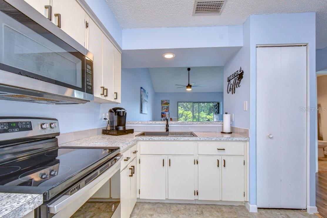 4925 Myrtle Oak Dr #25 Property Photo 11