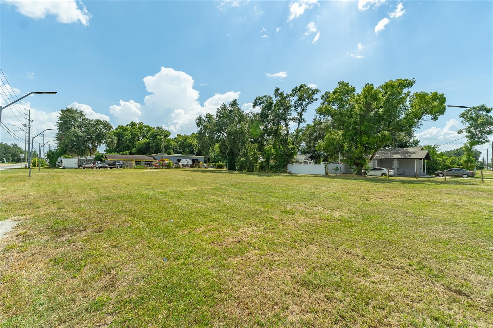 1336 N Combee Rd Property Photo 10