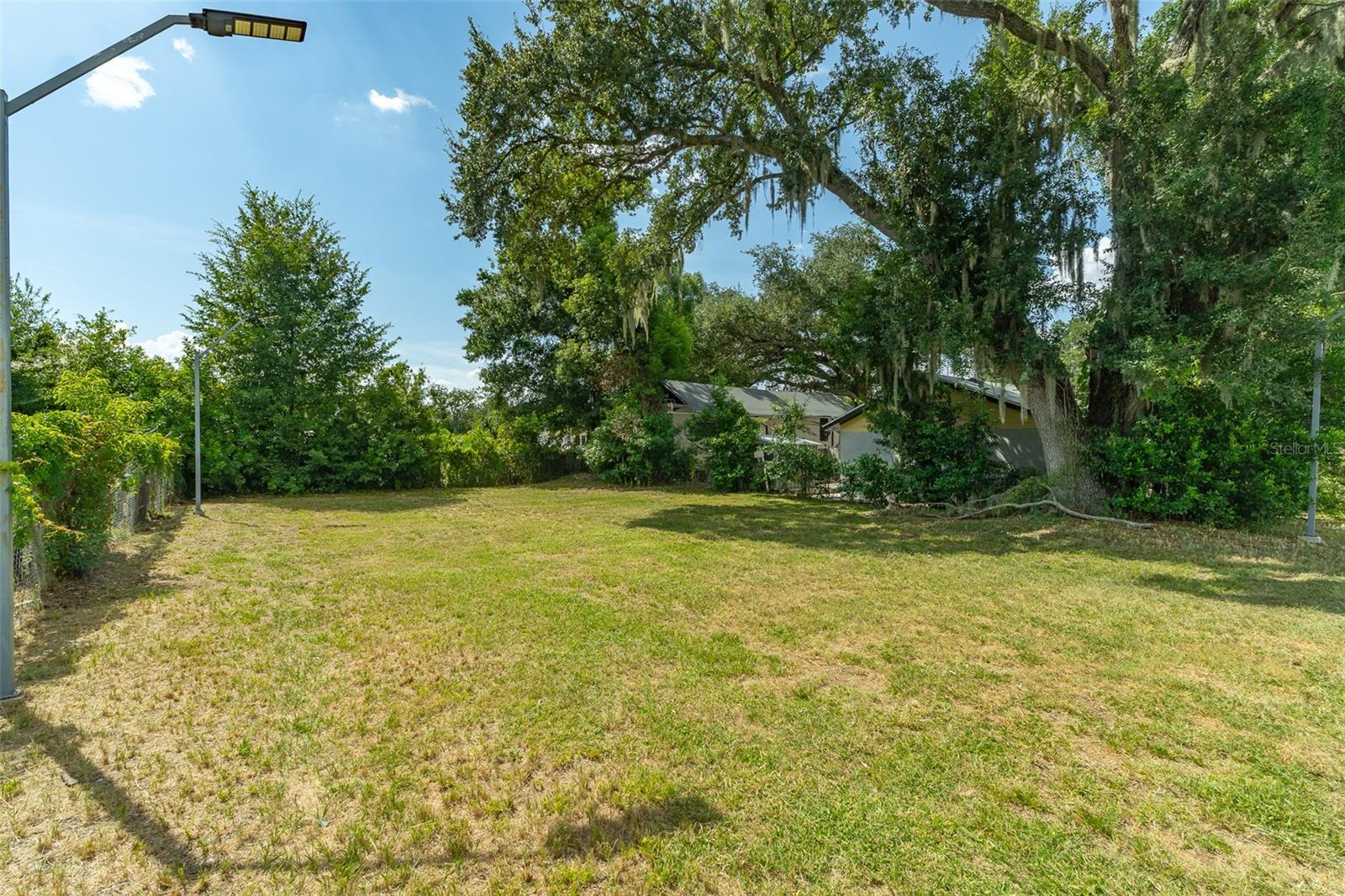 1336 N Combee Rd Property Photo 13