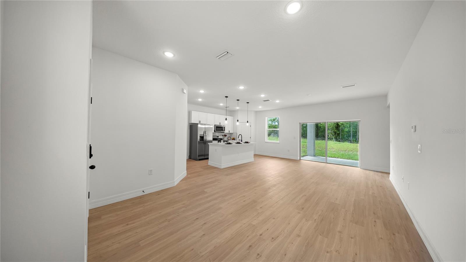11128 N G Martinelli Property Photo 10