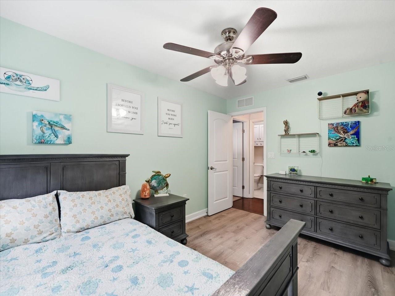 7024 124th Ter Property Photo 32