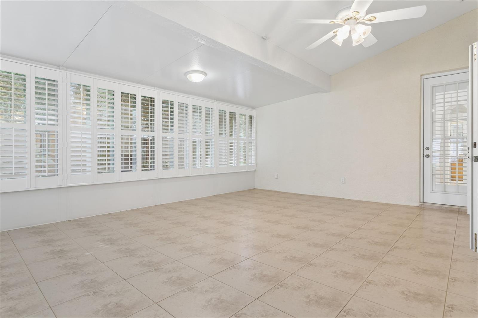 9703 Hidden Cove Ct Property Photo 24