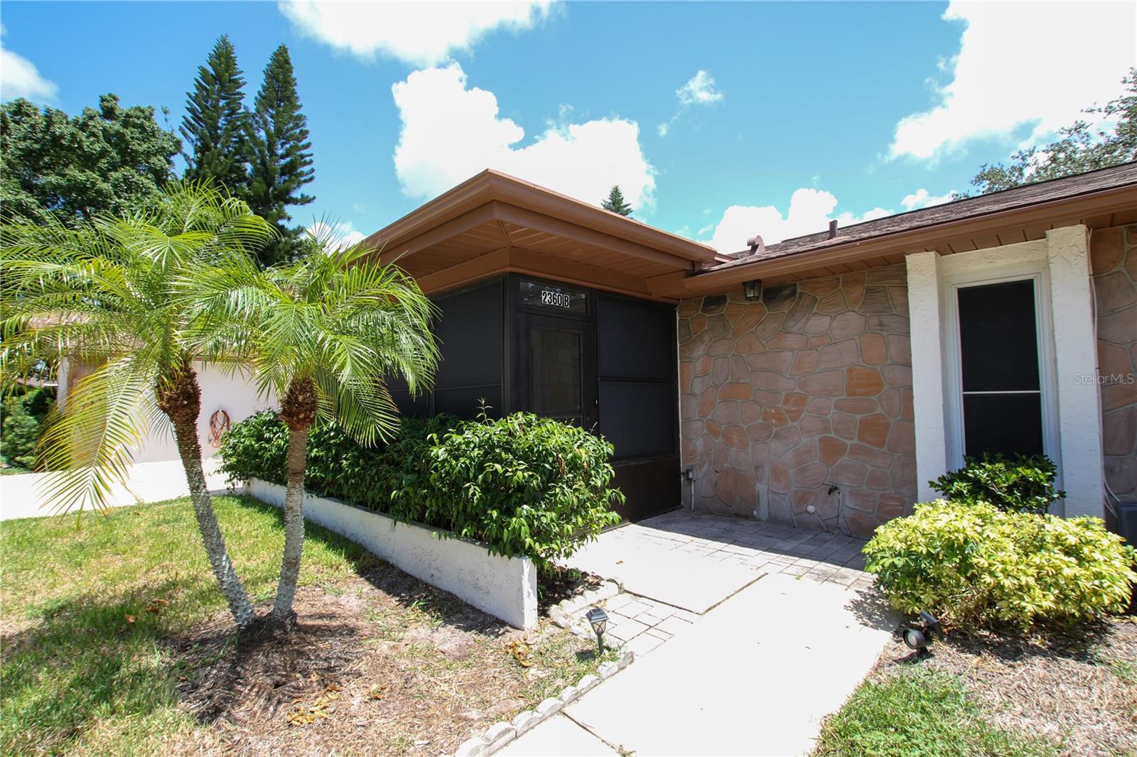 2360 Shelly Dr #b Property Photo 2