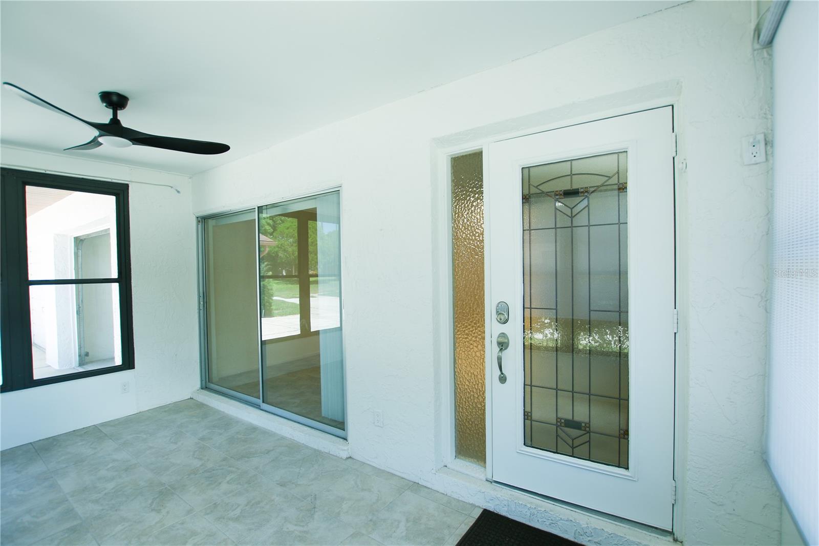 2360 Shelly Dr #b Property Photo 9