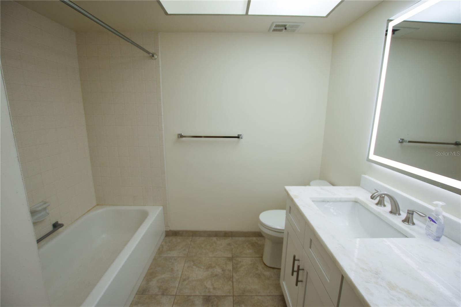 2360 Shelly Dr #b Property Photo 36