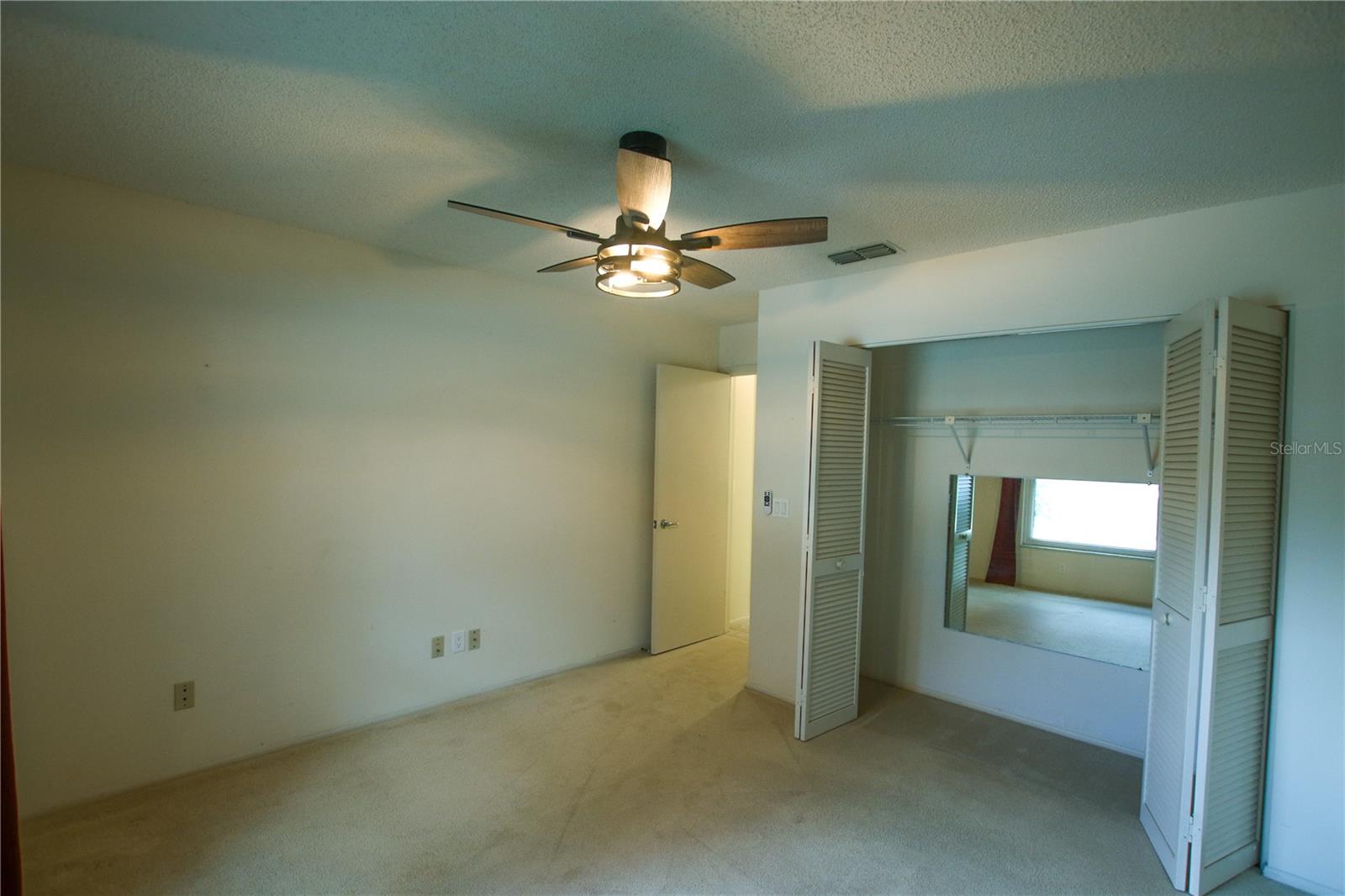 2360 Shelly Dr #b Property Photo 40