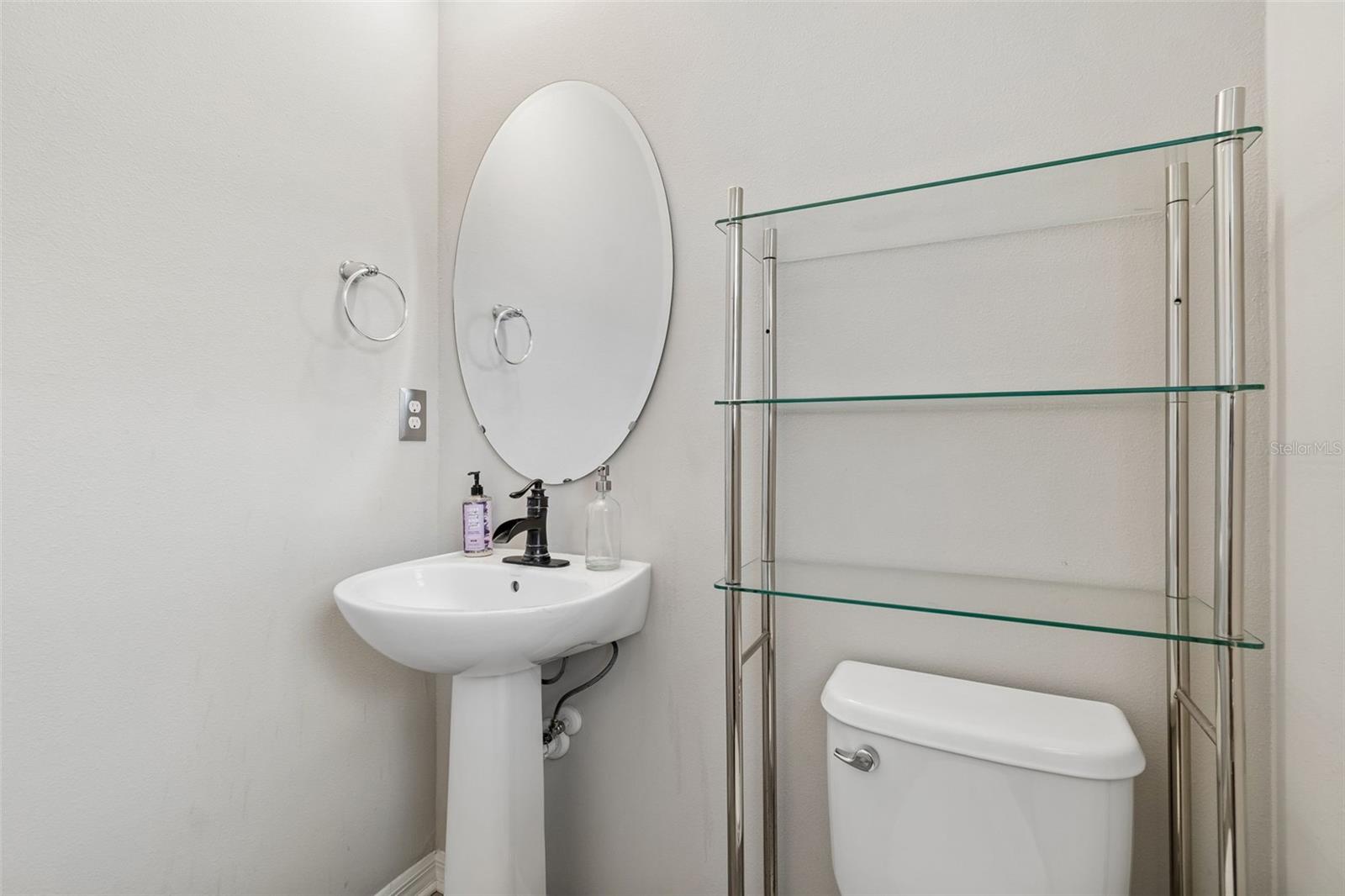 13113 Fruitville Way Property Photo 8