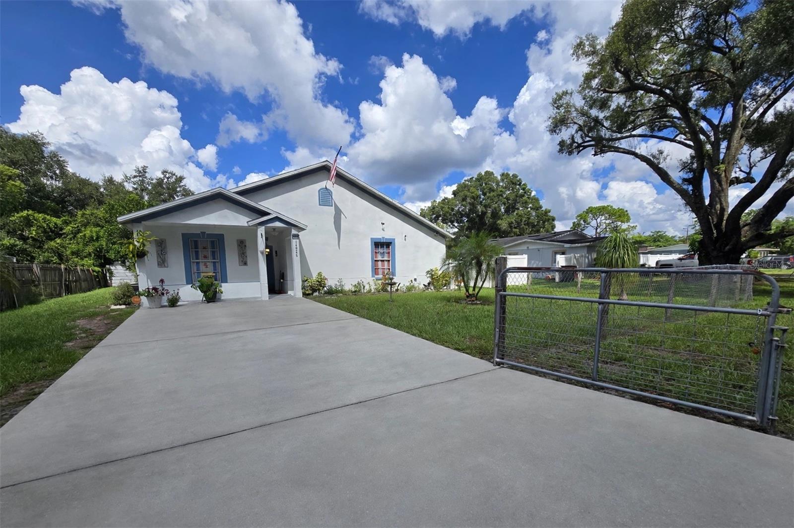 14926 Laurie Ln Property Photo 1