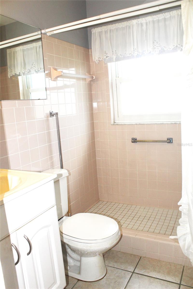 12400 Park Blvd #206 Property Photo 8