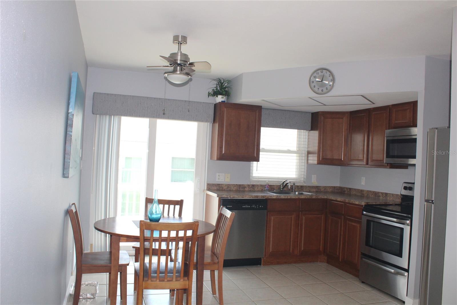 12400 Park Blvd #206 Property Photo 18