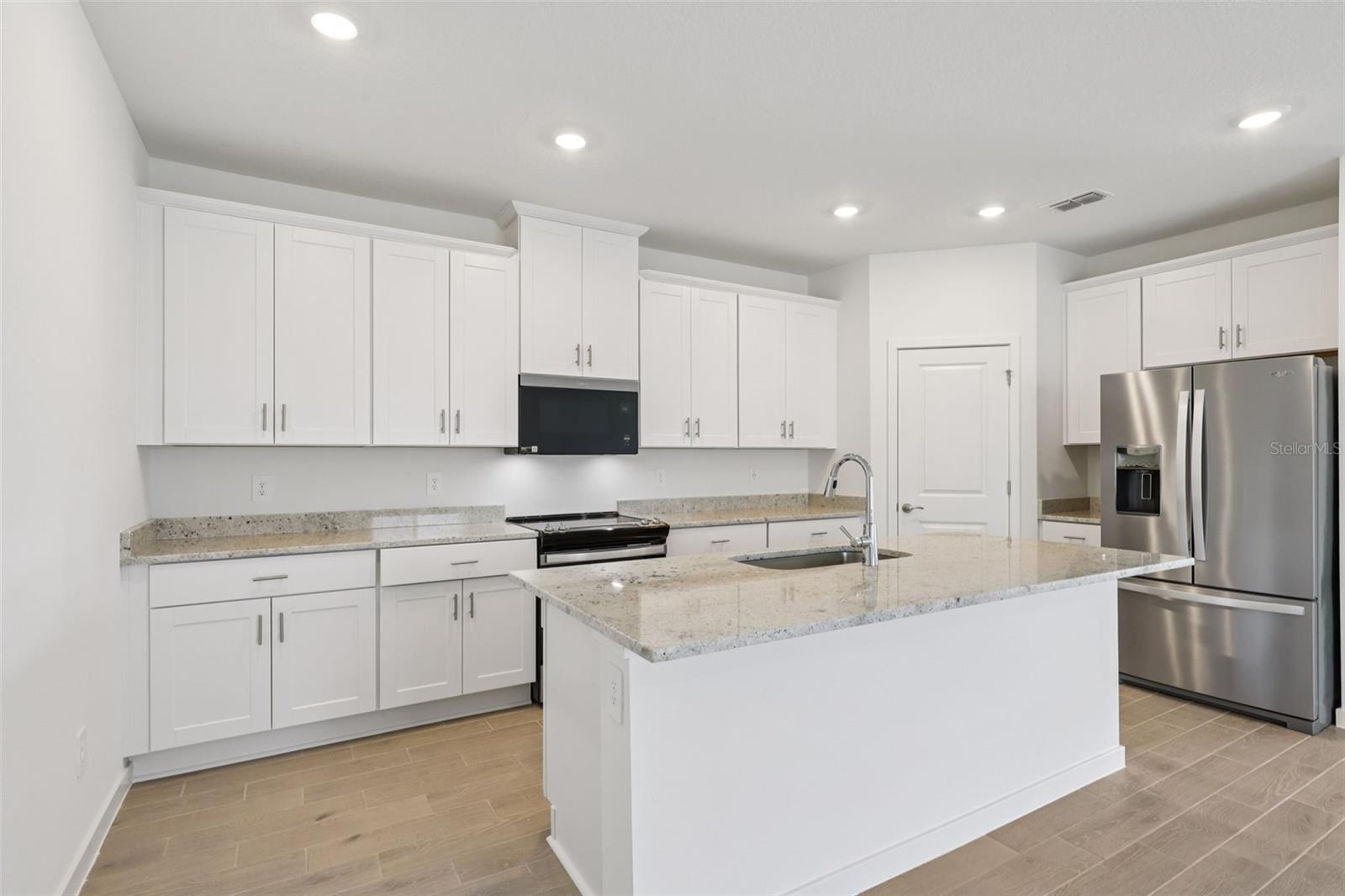 10 Garni Dr Property Photo 23