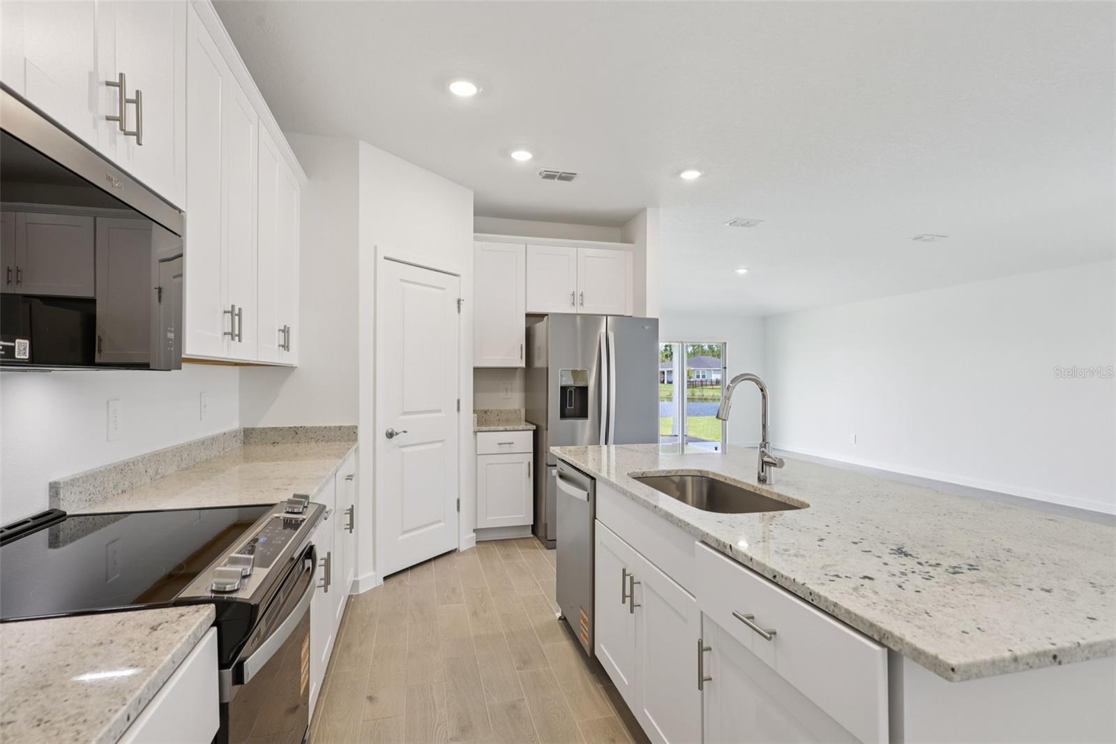10 Garni Dr Property Photo 24