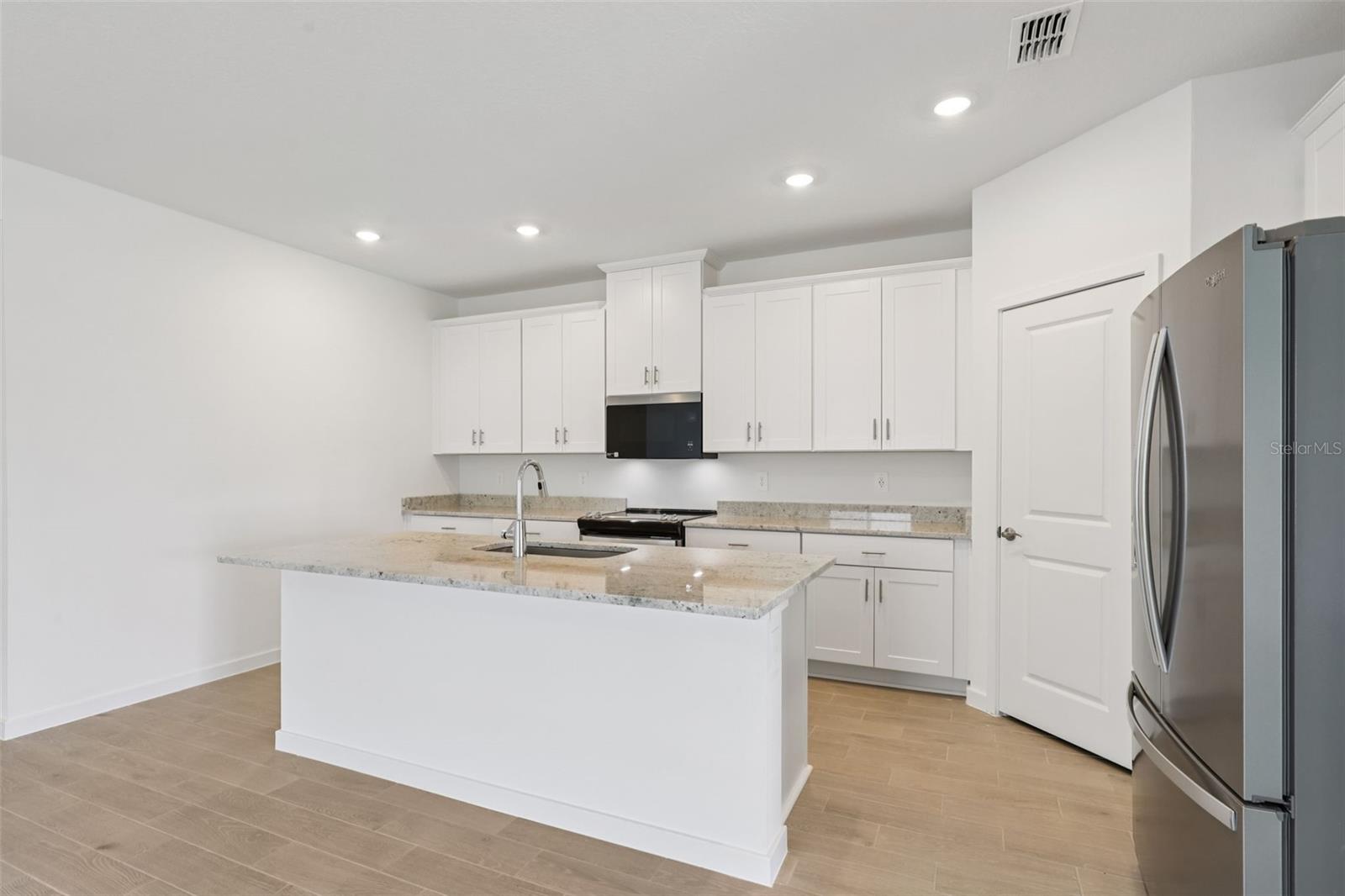 10 Garni Dr Property Photo 26