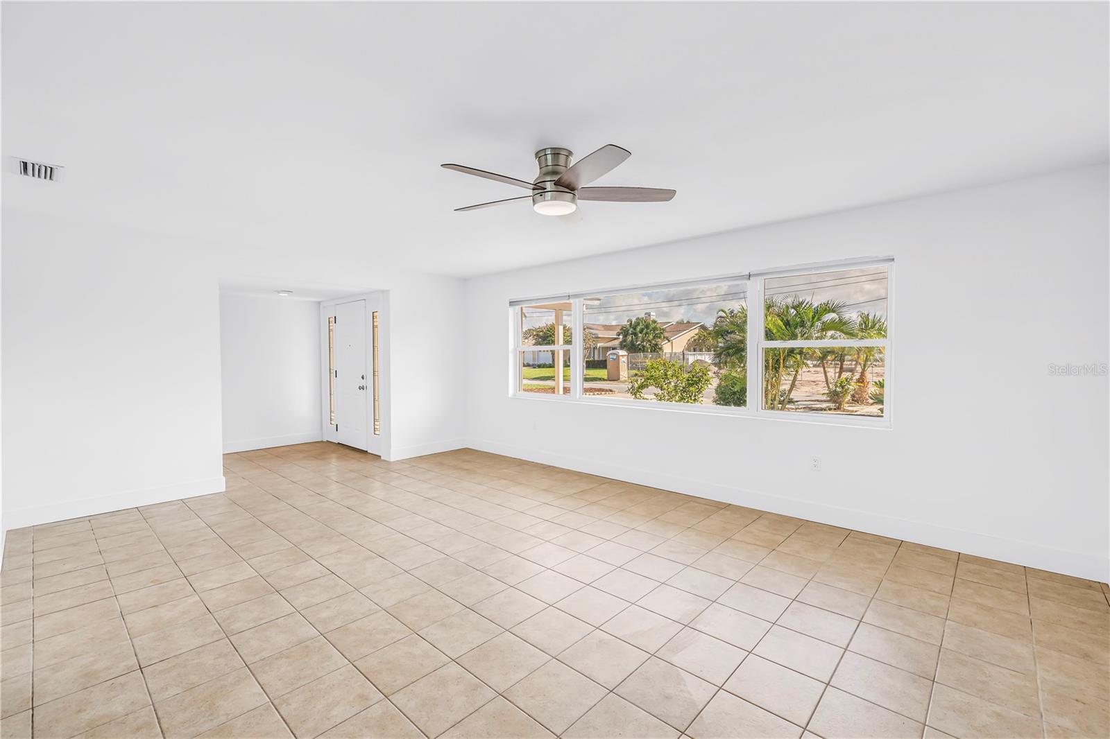2053 Dolphin Blvd S Property Photo 10
