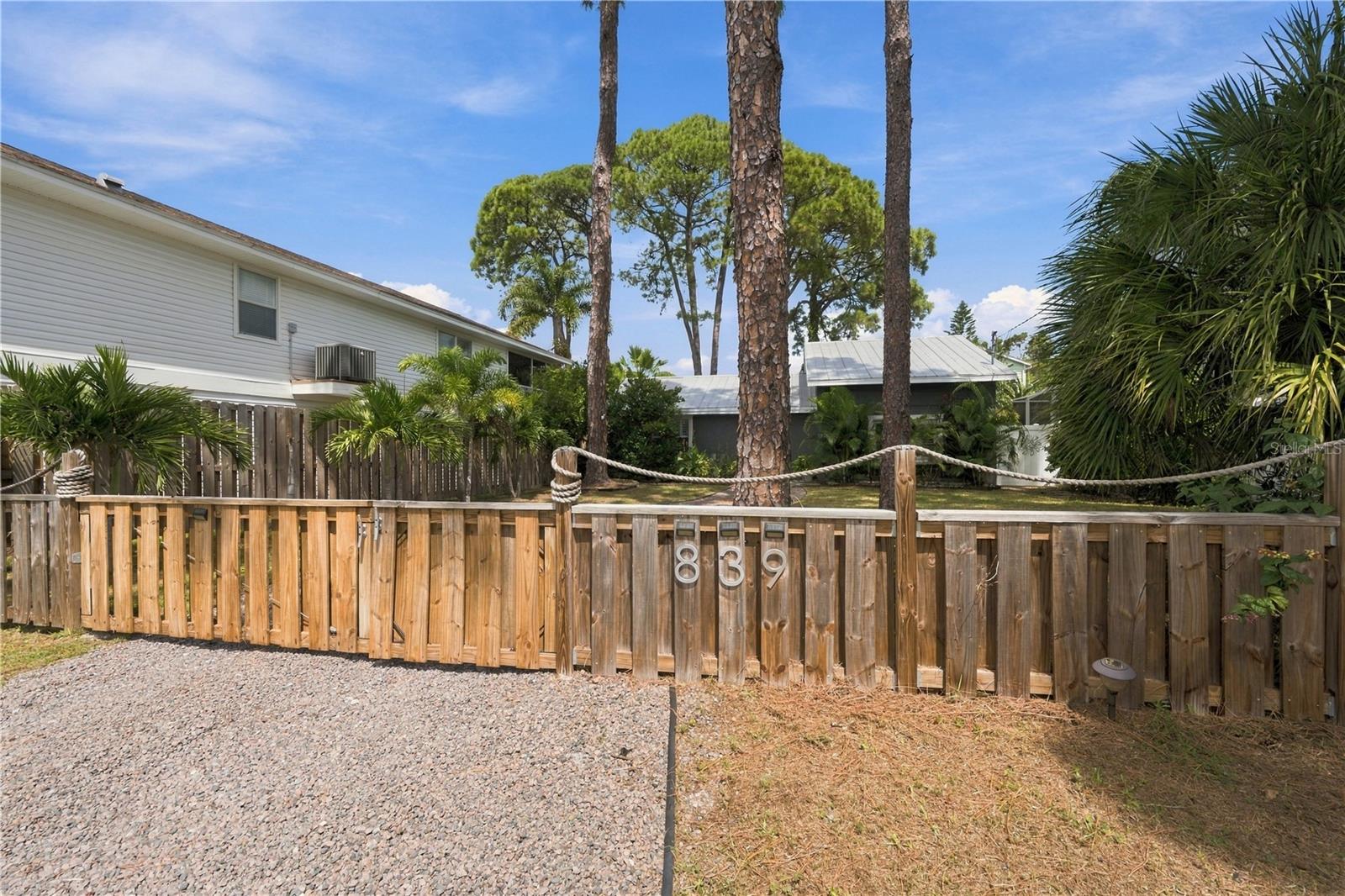 839 Florida Ave Property Photo 54