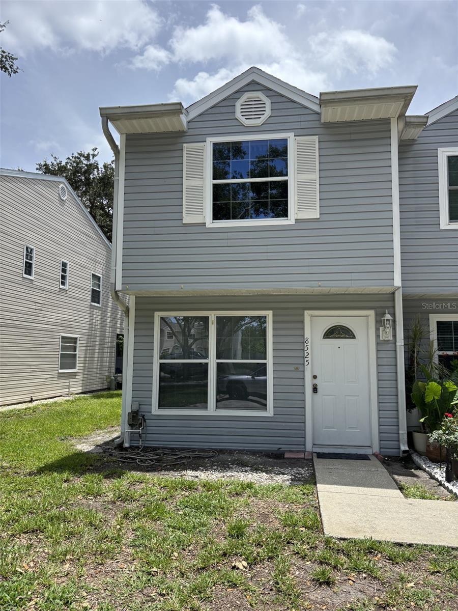 8525 J R MANOR DR Property Photo 1