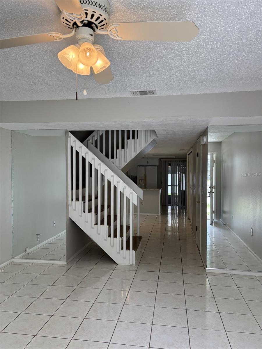 8525 J R Manor Dr Property Photo 2
