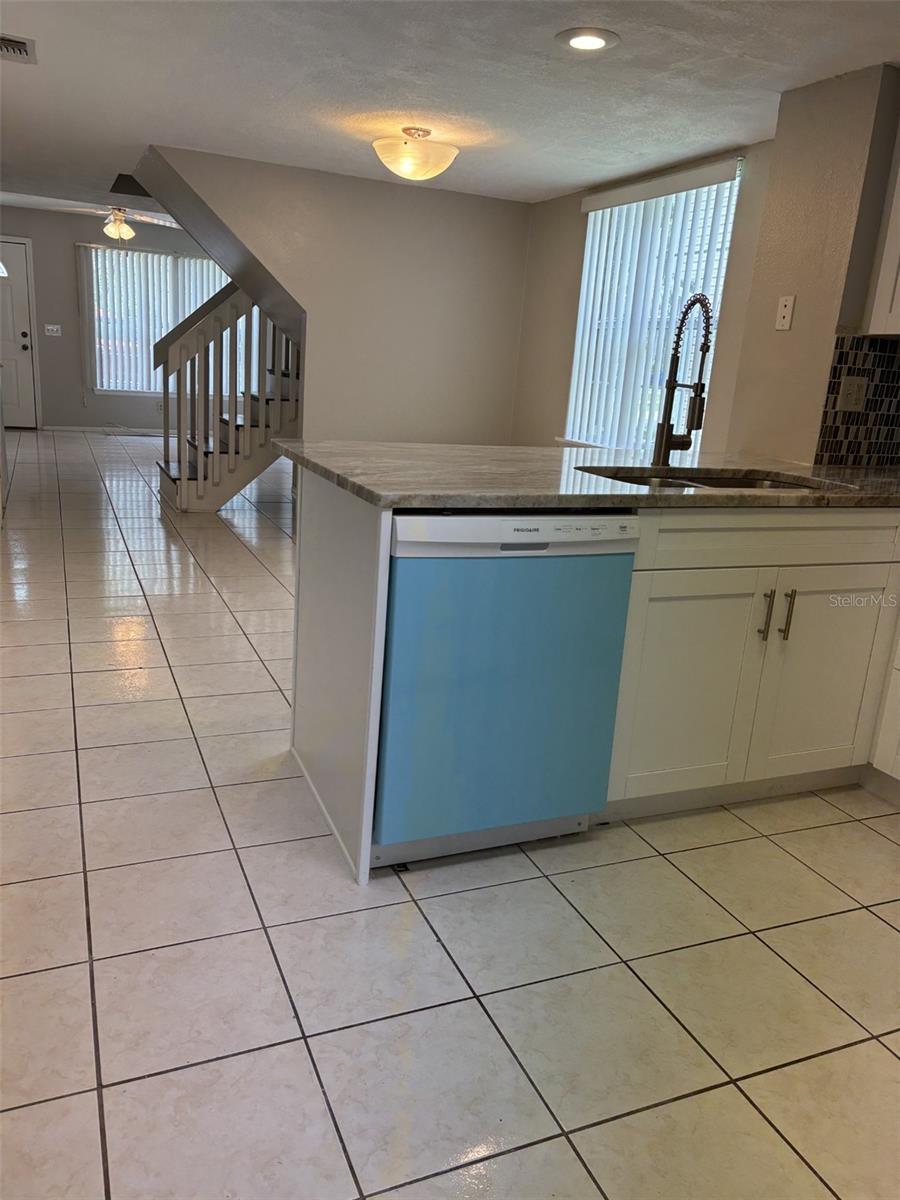 8525 J R Manor Dr Property Photo 9