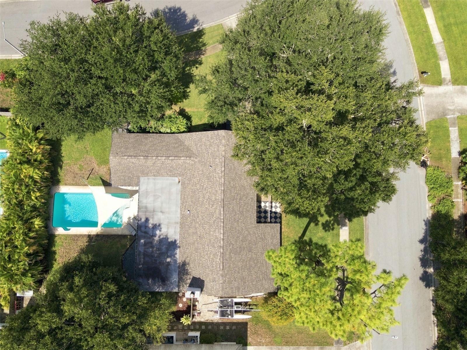 1683 Oak Pl Property Photo 6