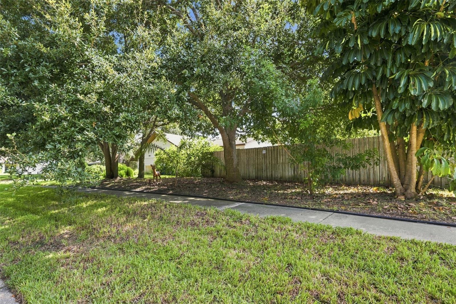 1683 Oak Pl Property Photo 45