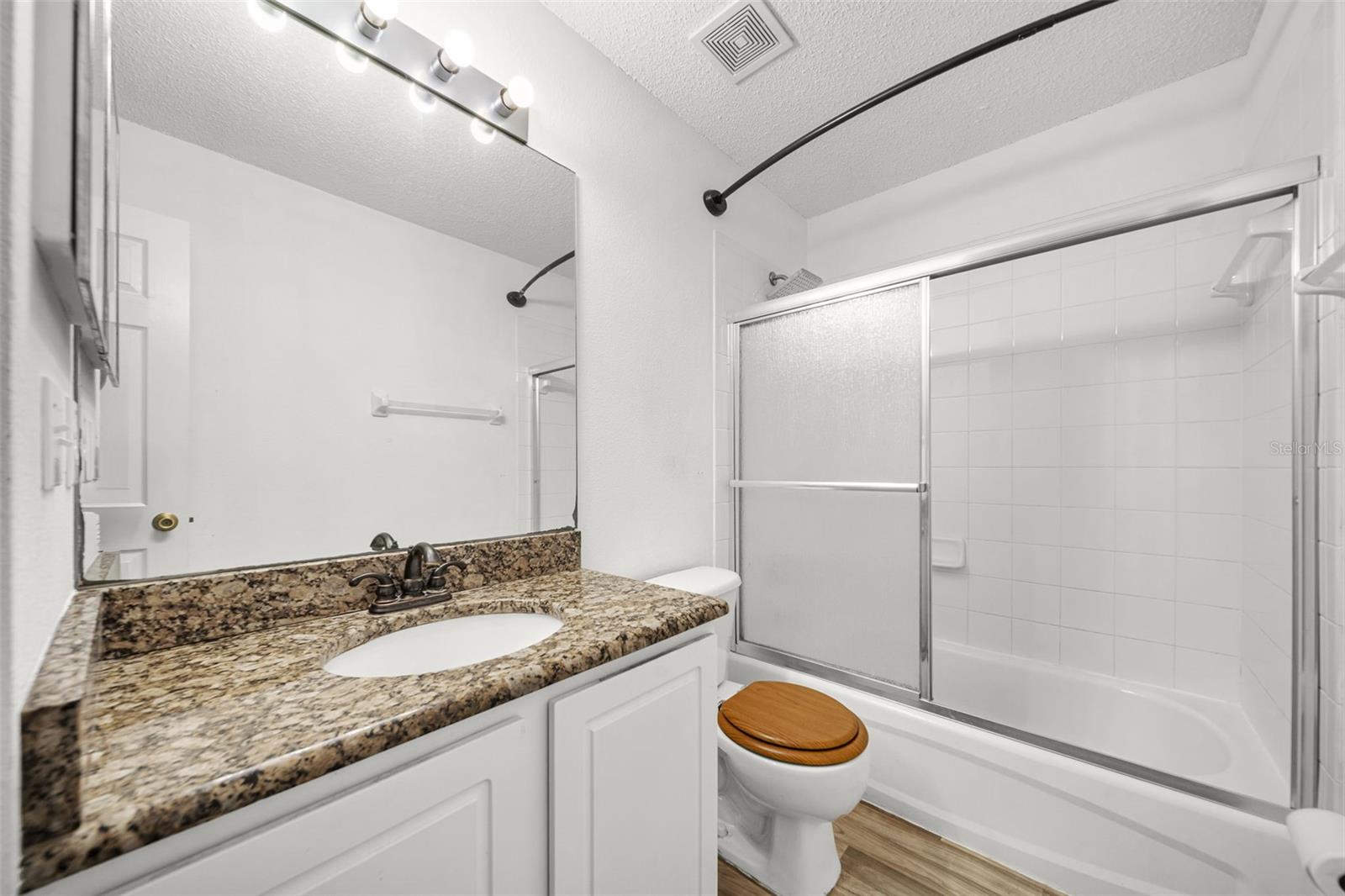 18171 Paradise Point Dr Property Photo 25